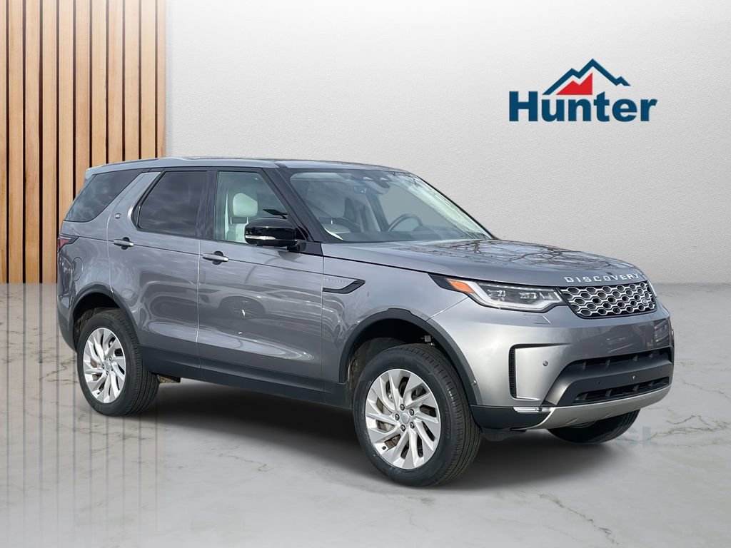 Used 2025 Land Rover Discovery S image 1