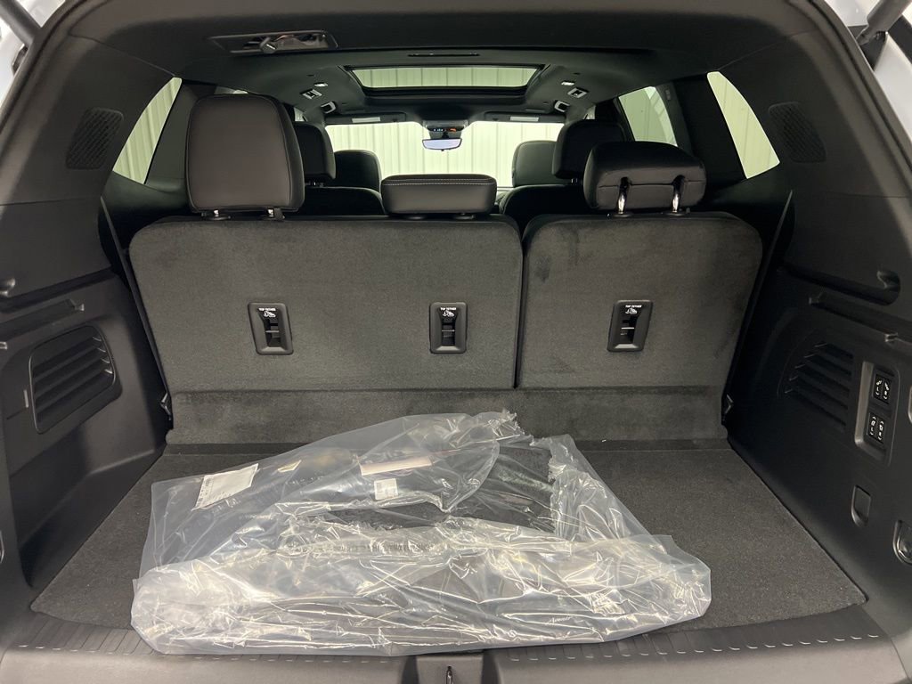 New 2026 Buick Enclave Avenir w/ Super Cruise Package image 6