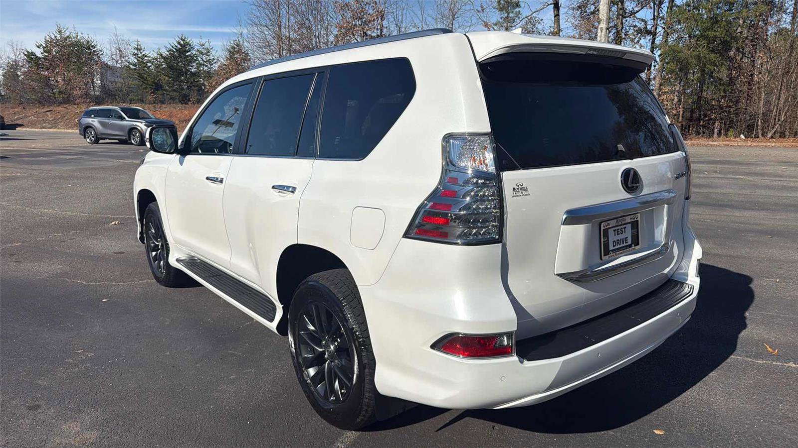 Used 2023 Lexus GX 460 Premium image 7