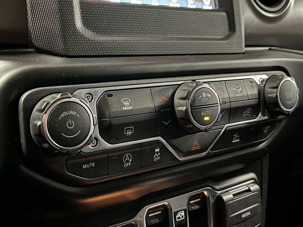 Used 2021 Jeep Wrangler Unlimited Sport image 9