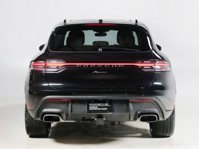 Certified 2025 Porsche Macan image 10