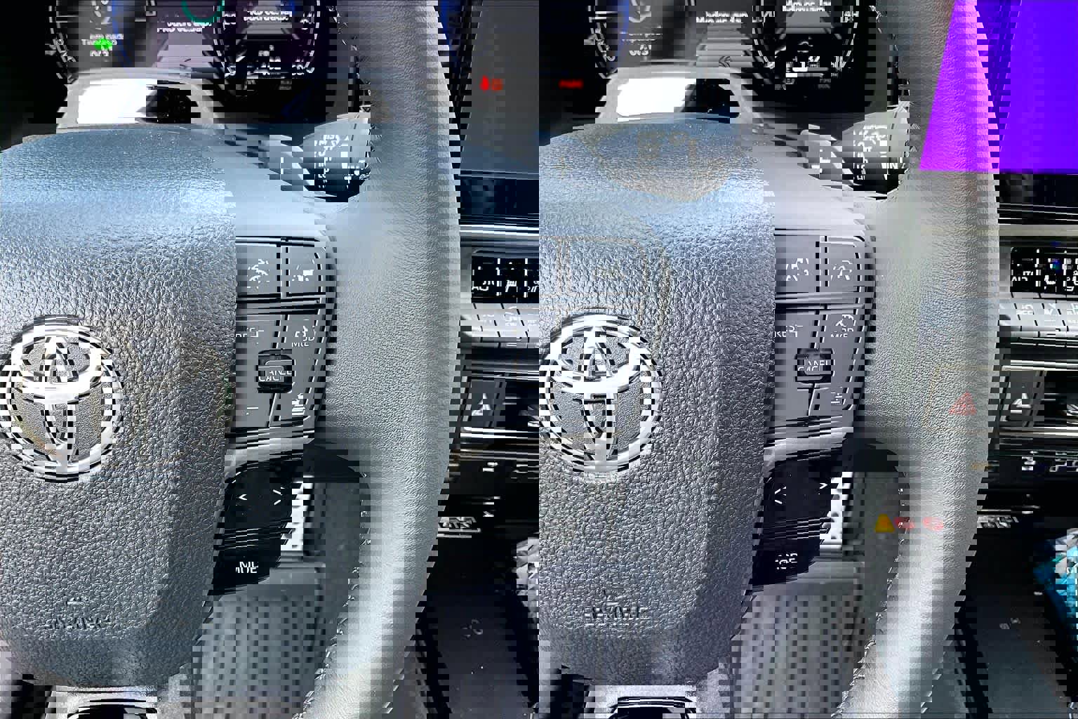 Used 2025 Toyota Camry XSE image 25