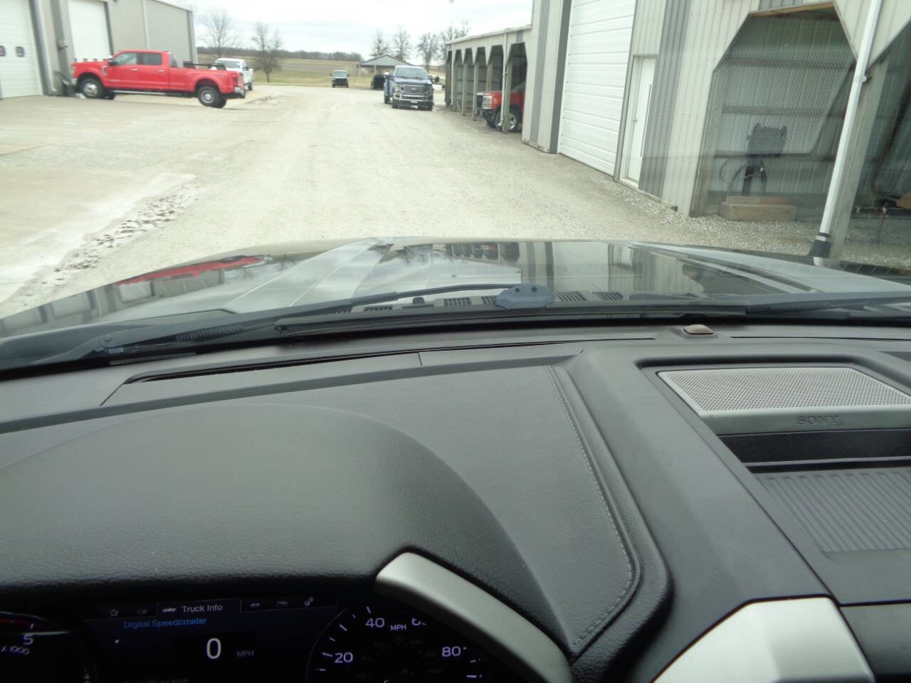 Used 2017 Ford F250 Lariat w/ Chrome Package image 87