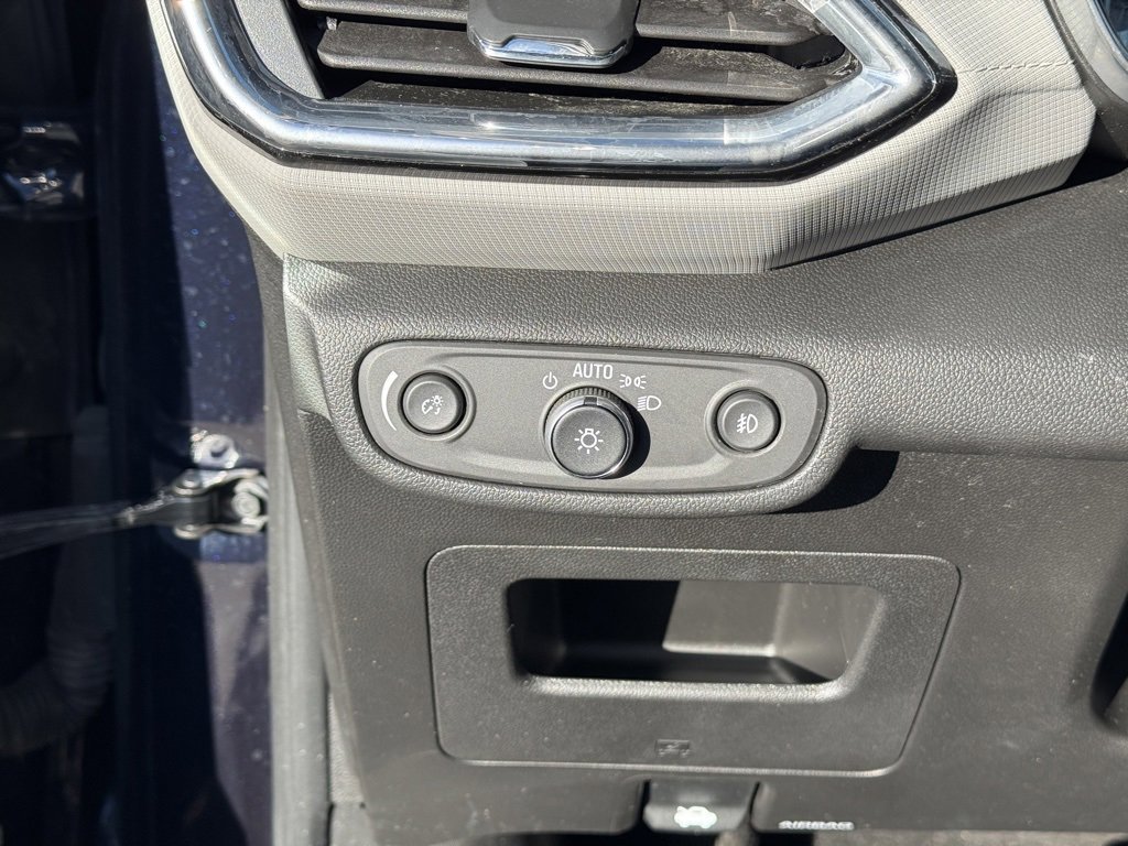 Used 2021 Chevrolet TrailBlazer LT w/ Convenience Package image 17