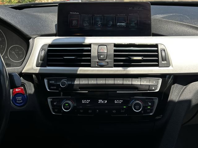 Used 2017 BMW 320i Sedan RWD image 17