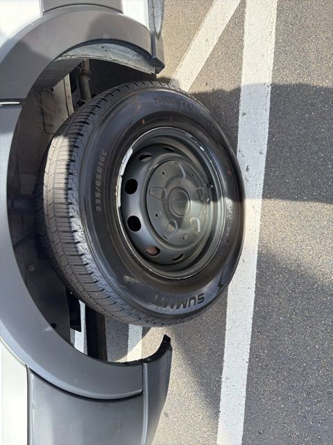 Used 2018 Ford Transit 250 130 Medium Roof RWD image 25