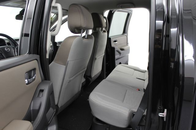 Used 2022 Nissan Frontier SV w/ Technology Package AWD/4WD image 24