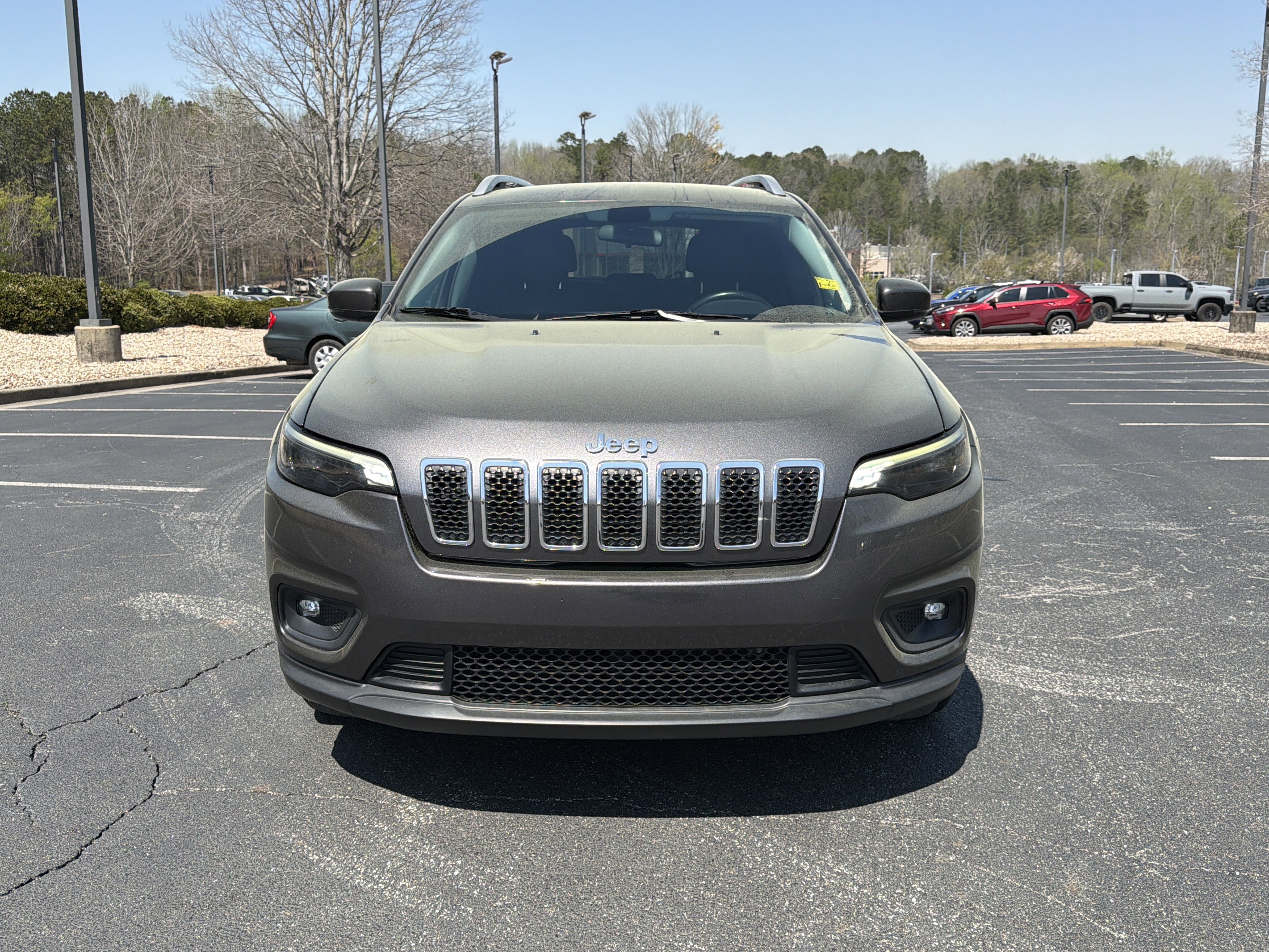 Used 2019 Jeep Cherokee Latitude Plus image 2