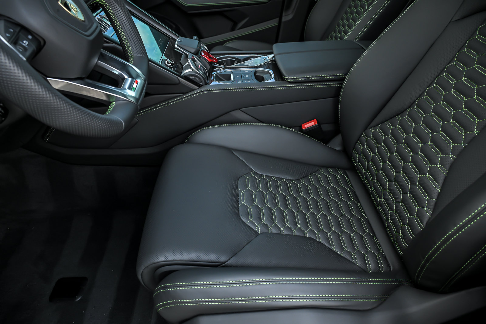 Used 2024 Lamborghini Urus S AWD/4WD image 21