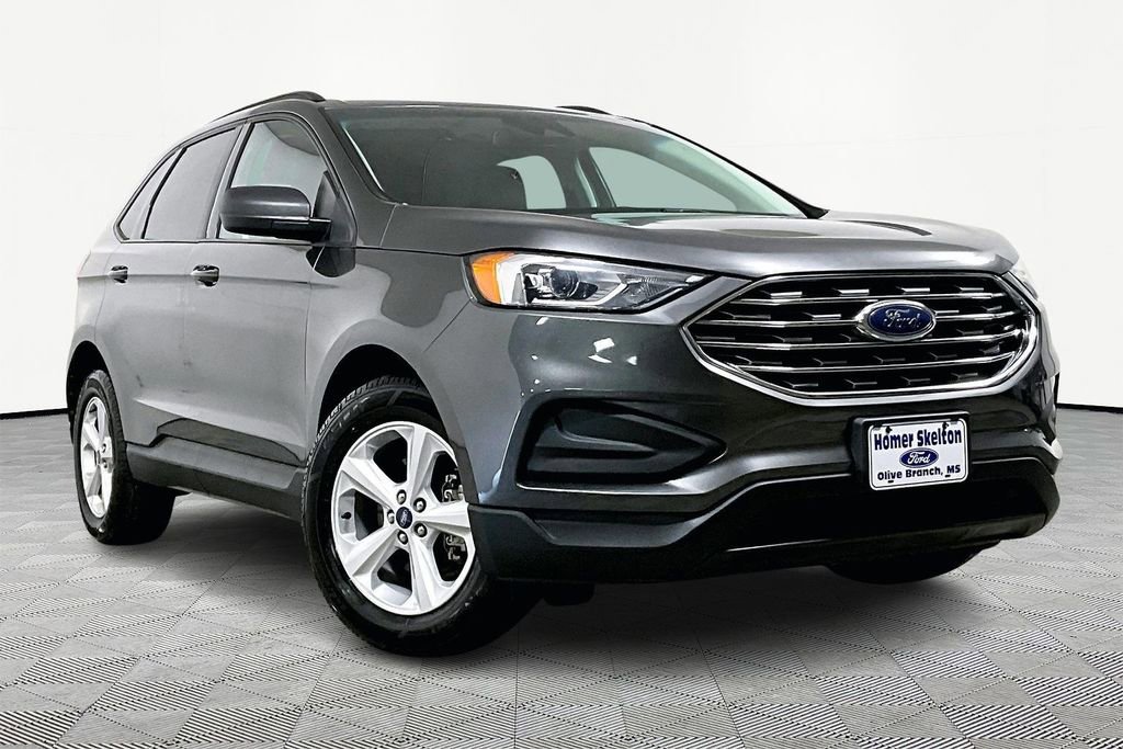 Used 2020 Ford Edge SE image 1