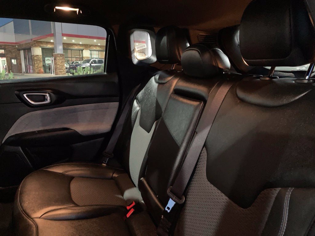 Used 2025 Jeep Compass Latitude AWD/4WD image 10