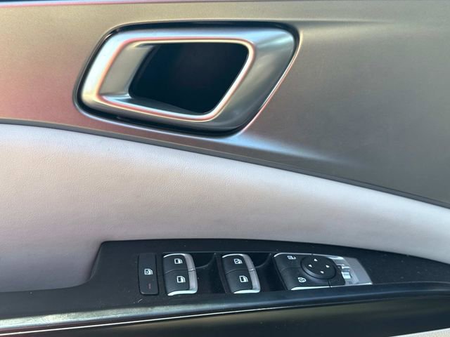 Used 2024 Kia Carnival LX image 26