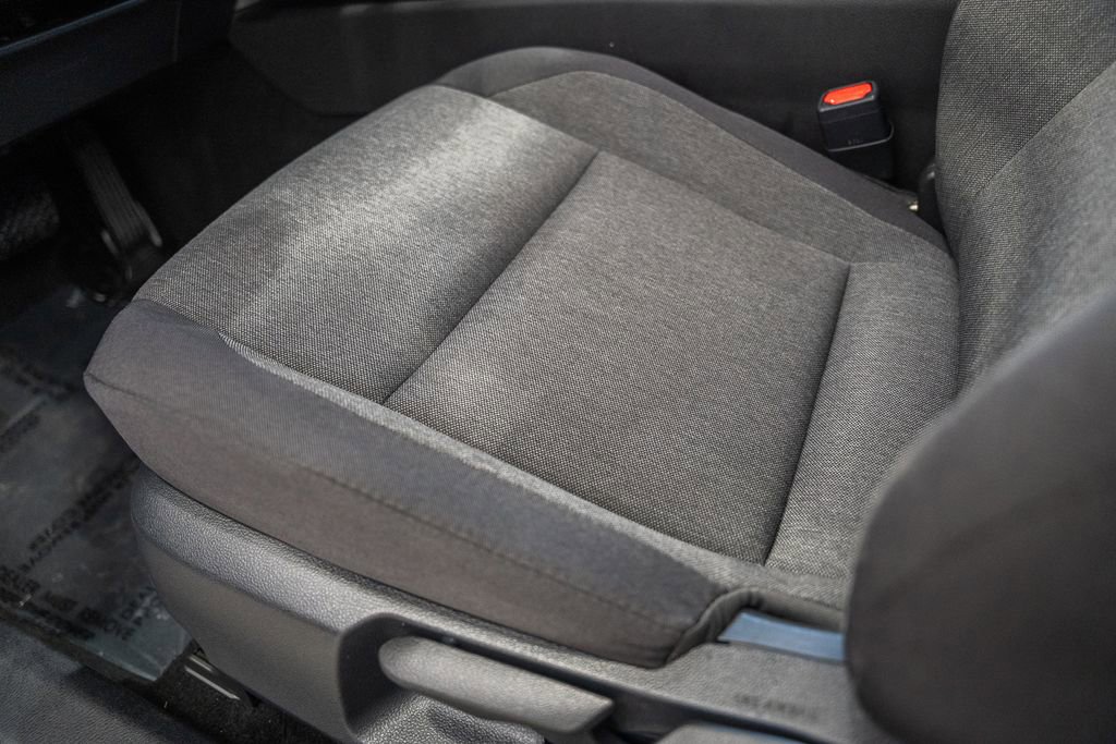 Used 2025 Toyota Camry LE image 30