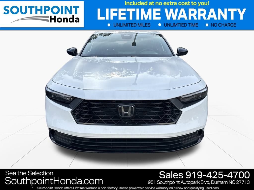 Used 2024 Honda Accord Sport image 2