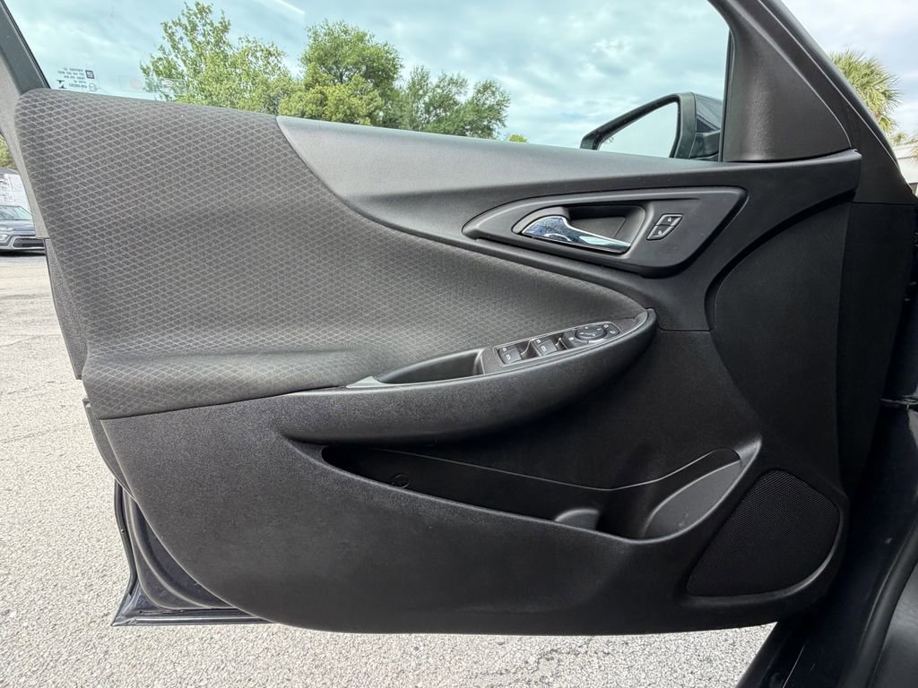 Certified 2022 Chevrolet Malibu RS FWD image 21