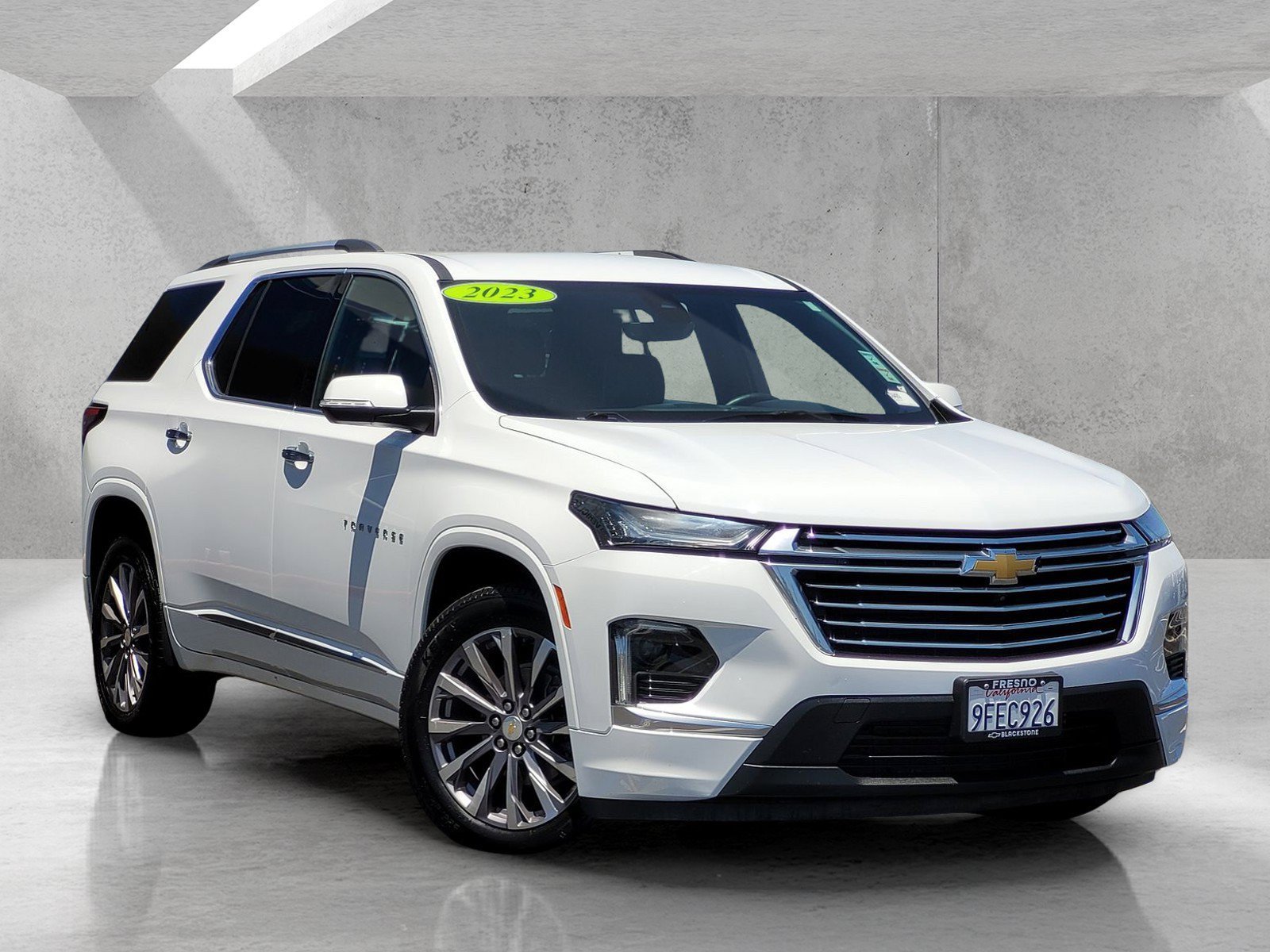 Used 2023 Chevrolet Traverse Premier AWD/4WD image 2
