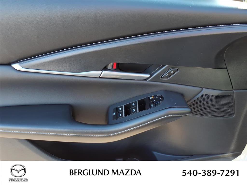 New 2026 MAZDA CX-30 Aire Edition image 13