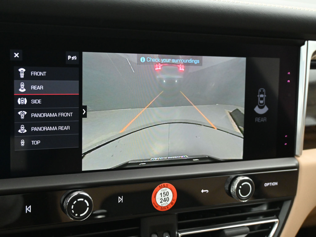 Certified 2026 Porsche Macan AWD/4WD image 17