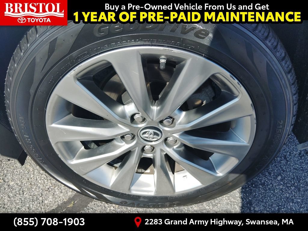 Used 2016 Toyota Camry XLE FWD image 11