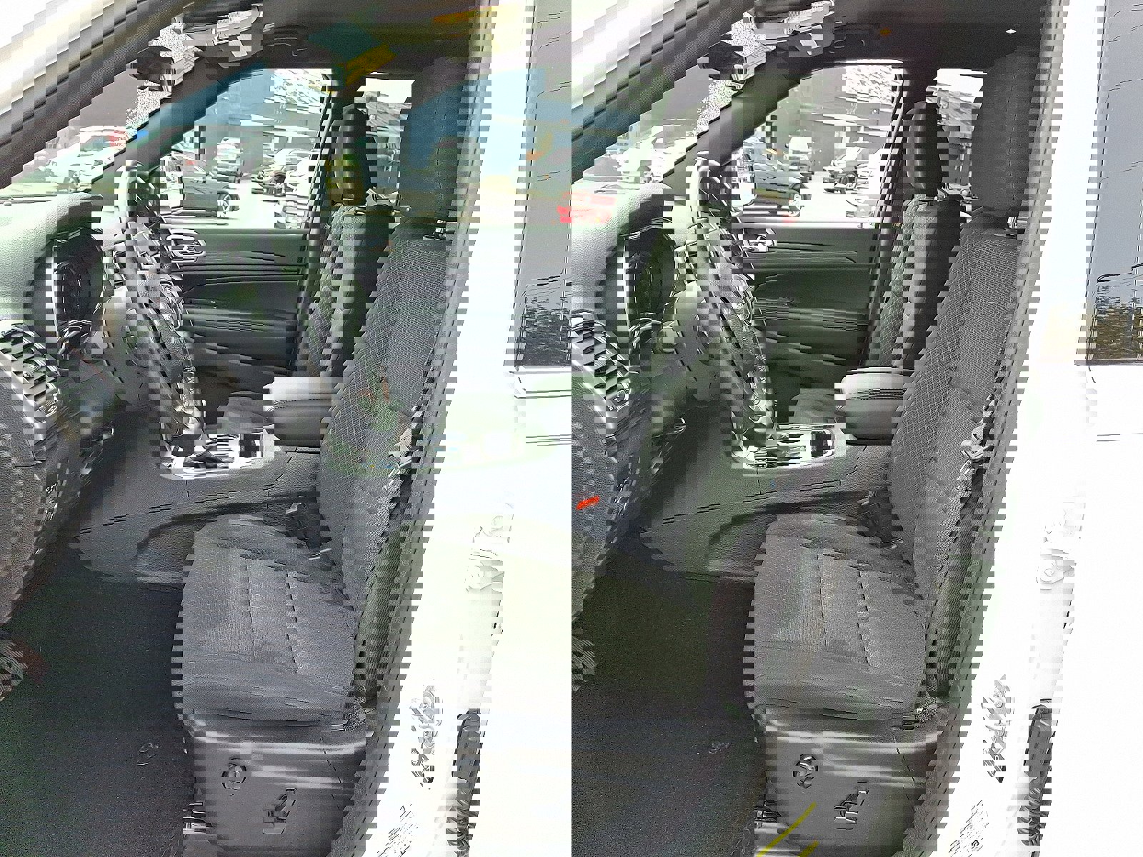 Used 2021 Jeep Grand Cherokee Laredo image 13