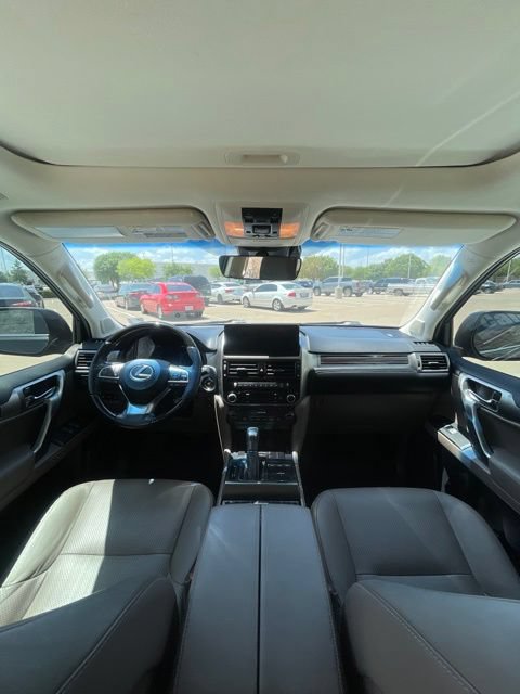 Used 2023 Lexus GX 460 Luxury AWD/4WD image 13