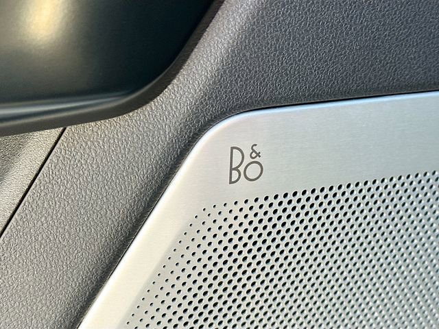 Used 2025 Ford F250 Platinum w/ FX4 Off-Road Package image 19