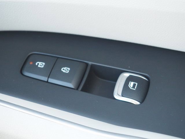 New 2026 Kia Sorento X-Line EX image 32