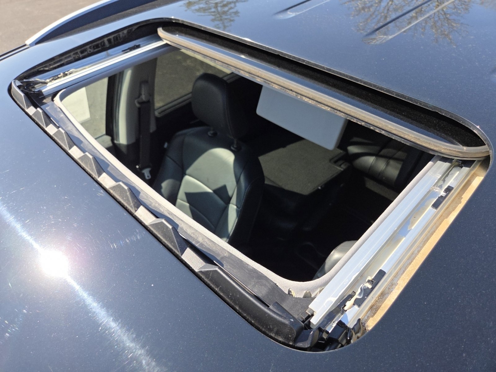 Certified 2021 Honda Pilot Touring image 4