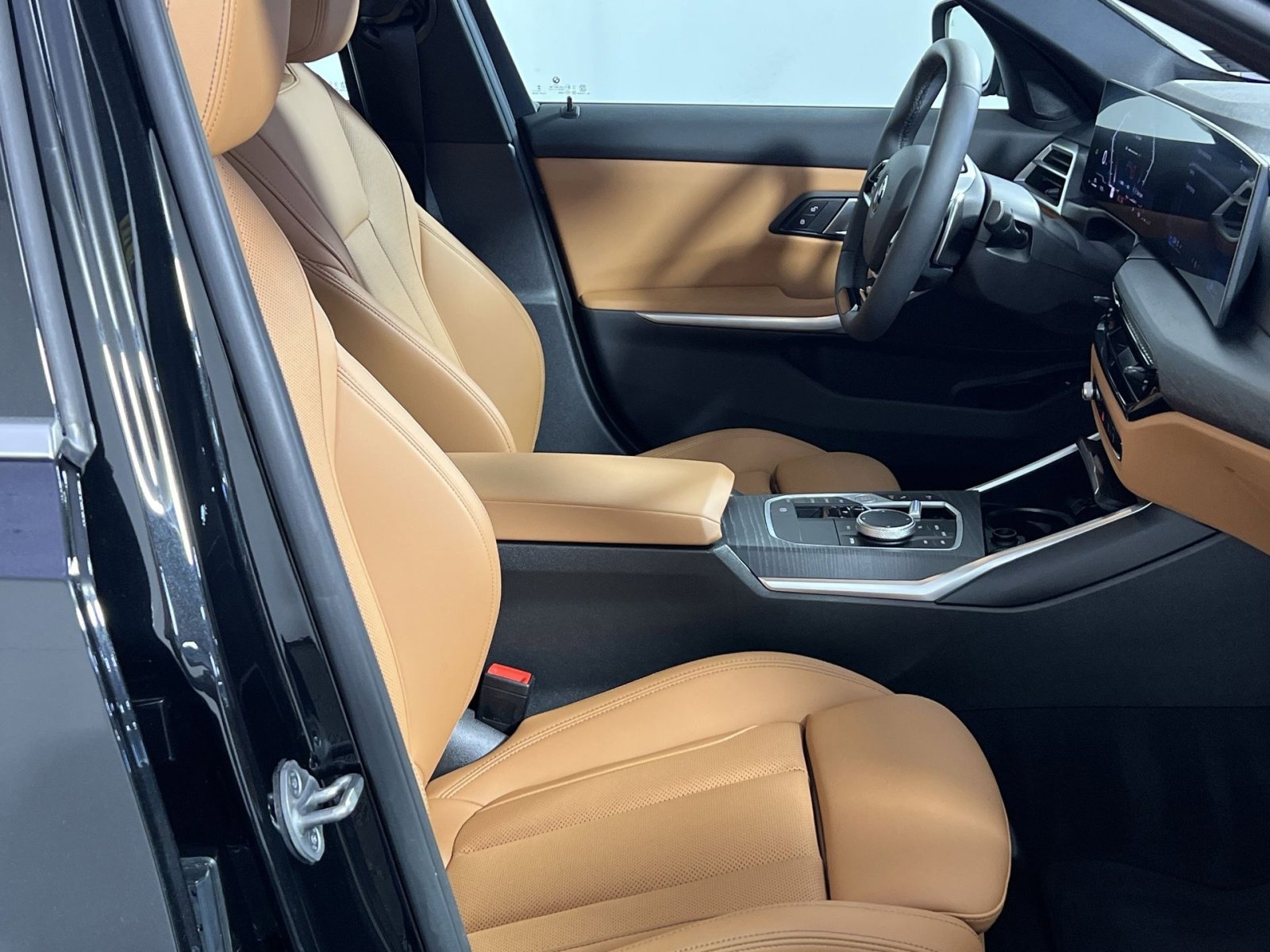 Used 2026 BMW 330i Sedan image 28