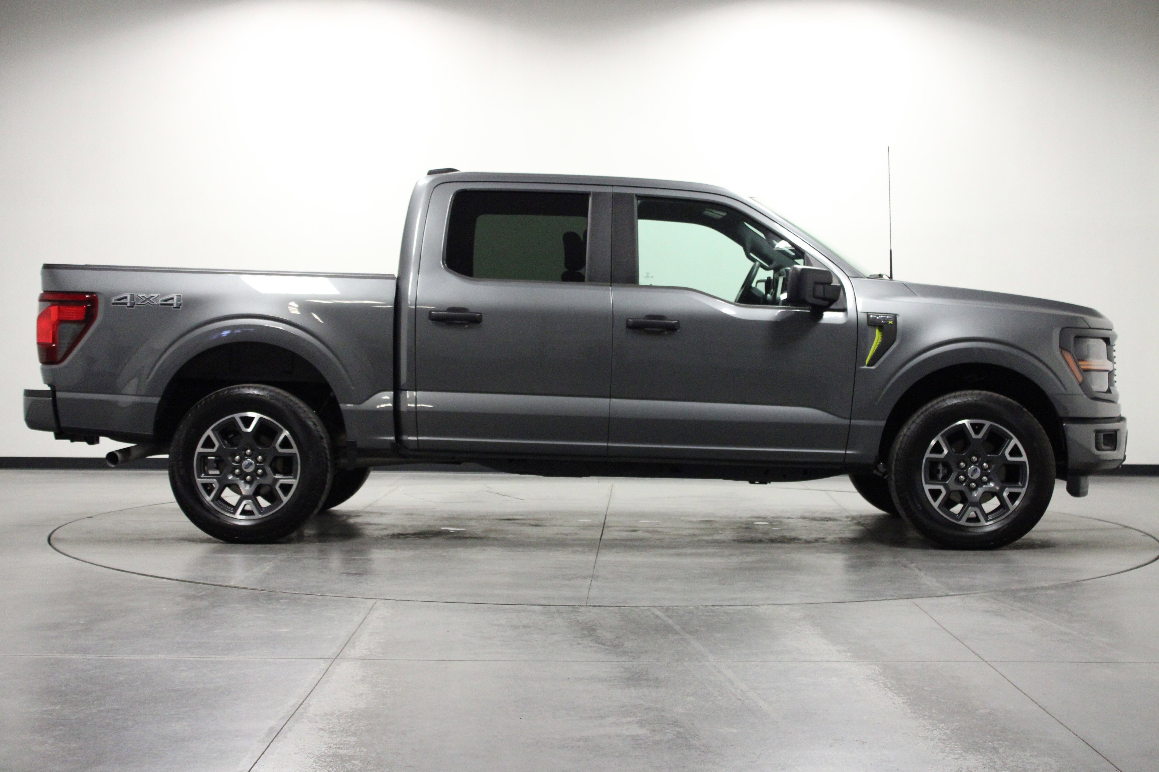 Used 2024 Ford F150 STX image 3