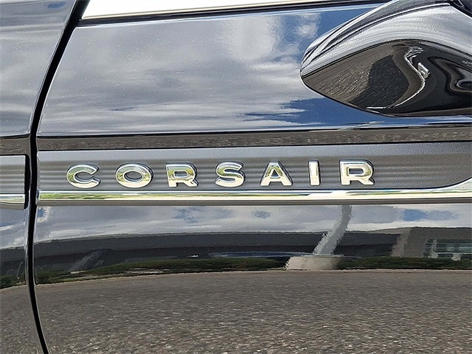 Certified 2023 Lincoln Corsair AWD w/ Equipment Group 101A image 30