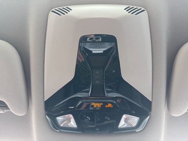 Used 2025 MINI Cooper 2-Door Hardtop image 22