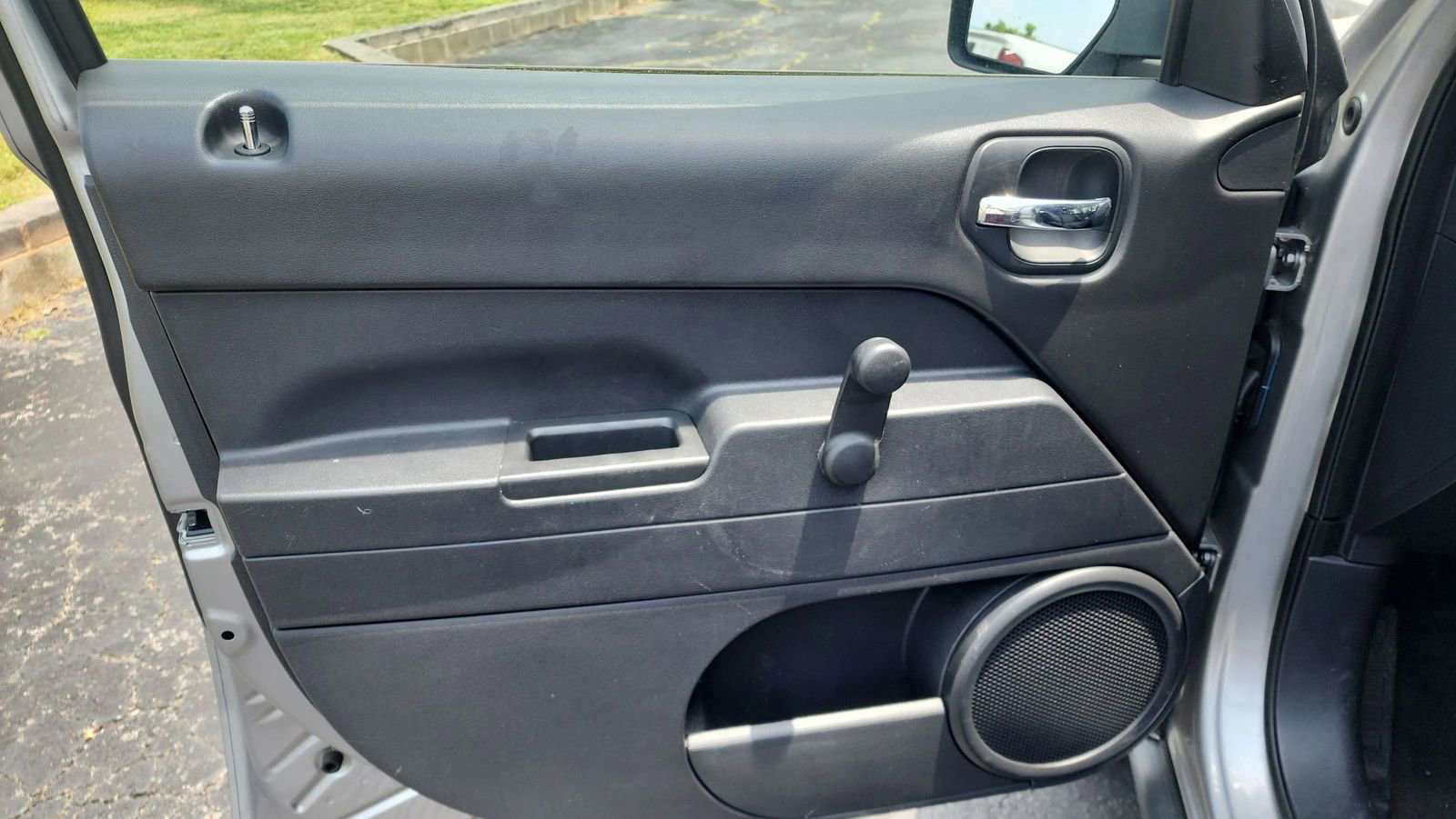 Used 2014 Jeep Patriot Sport FWD image 8