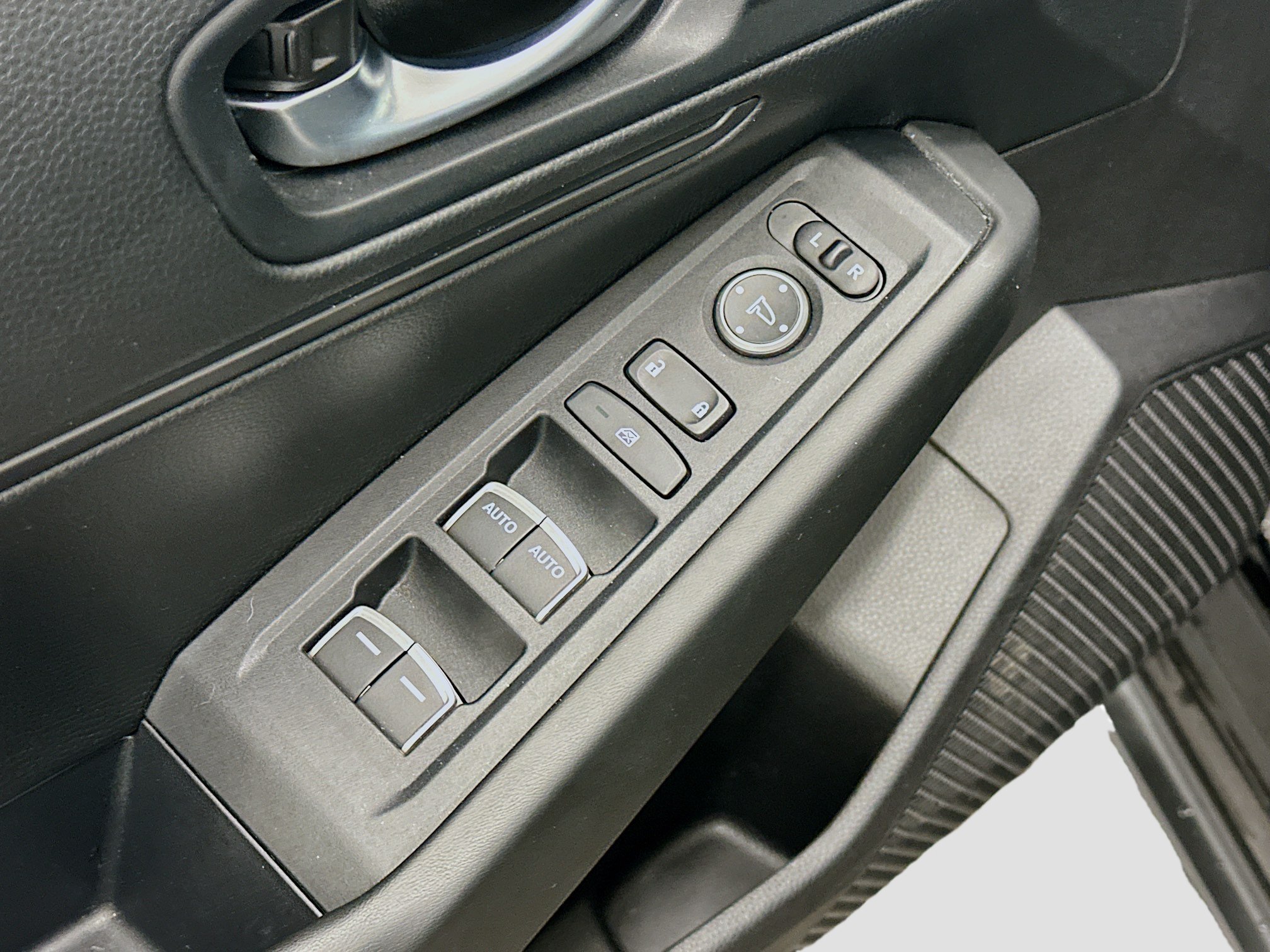 Used 2023 Honda Accord LX image 15