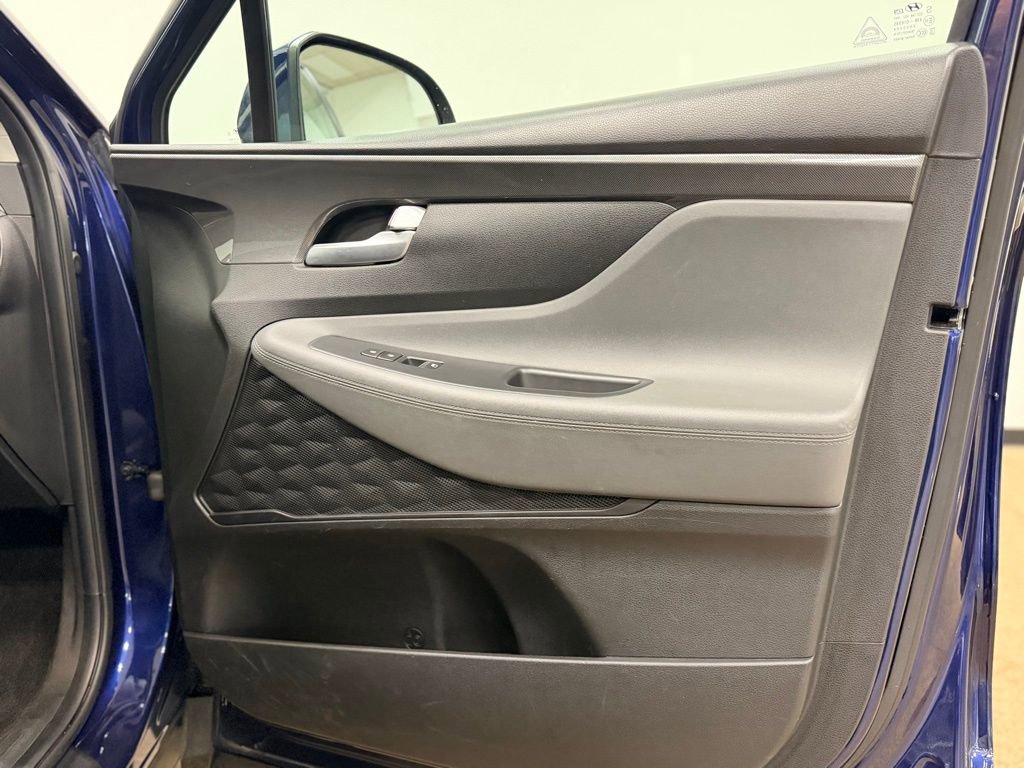 Used 2023 Hyundai Santa Fe SE AWD/4WD image 17