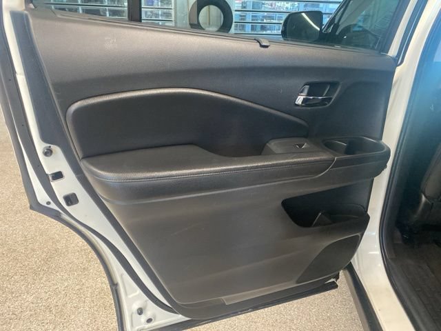 Used 2016 Honda Pilot Elite image 36