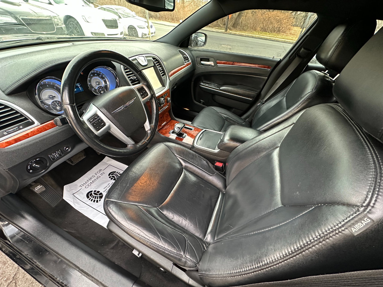 Used 2014 Chrysler 300 RWD image 31
