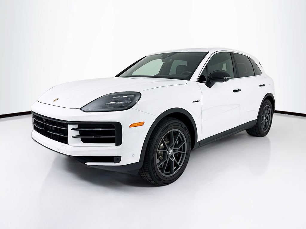 Certified 2025 Porsche Cayenne E-Hybrid image 1