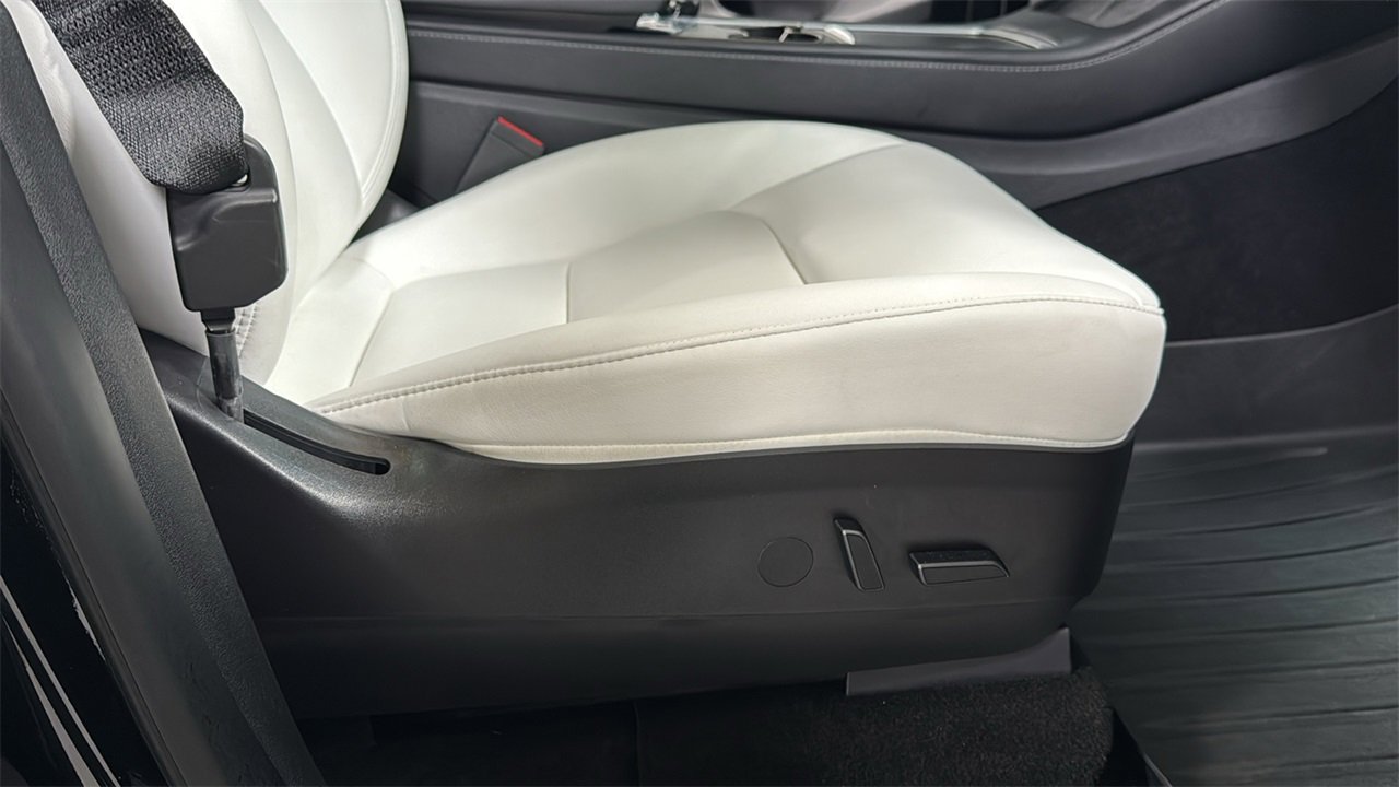 Used 2022 Tesla Model Y Performance image 20