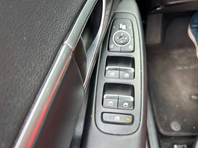 Used 2020 Hyundai Sonata SEL w/ Winter Weather Package FWD image 17