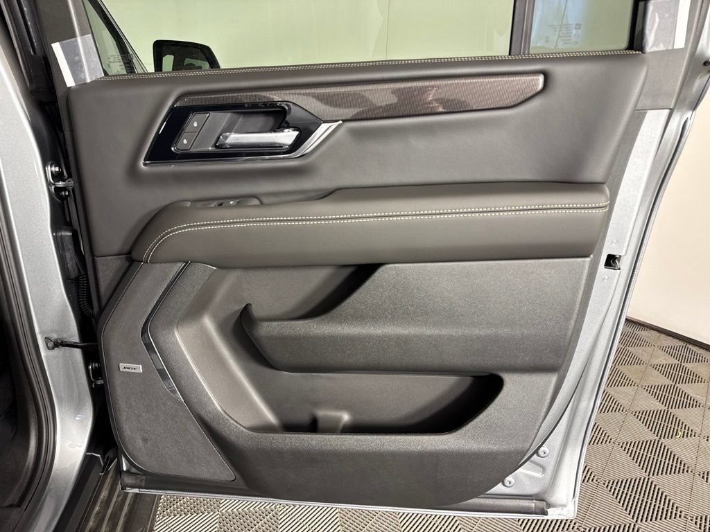 New 2026 GMC Yukon XL Elevation w/ Elevation Premium Package AWD/4WD image 34