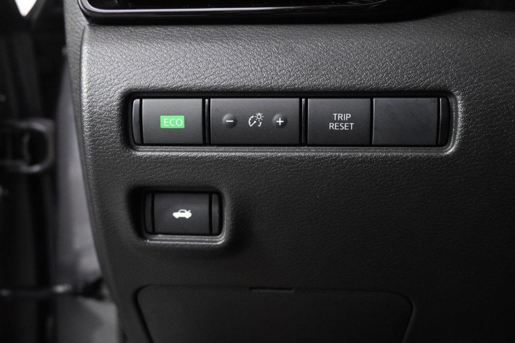 Used 2022 Nissan Sentra SV FWD image 24