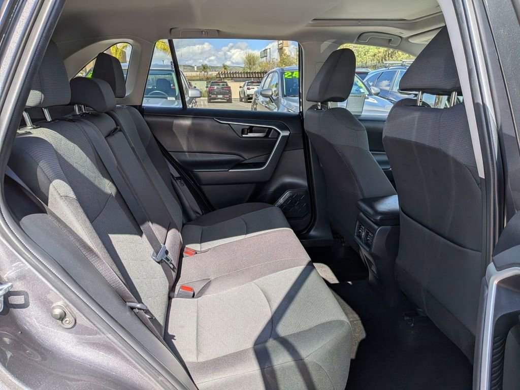 Used 2025 Toyota RAV4 XLE w/ Convenience Package image 29