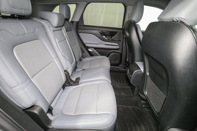 Used 2022 Lincoln Corsair AWD w/ Premium Package image 19