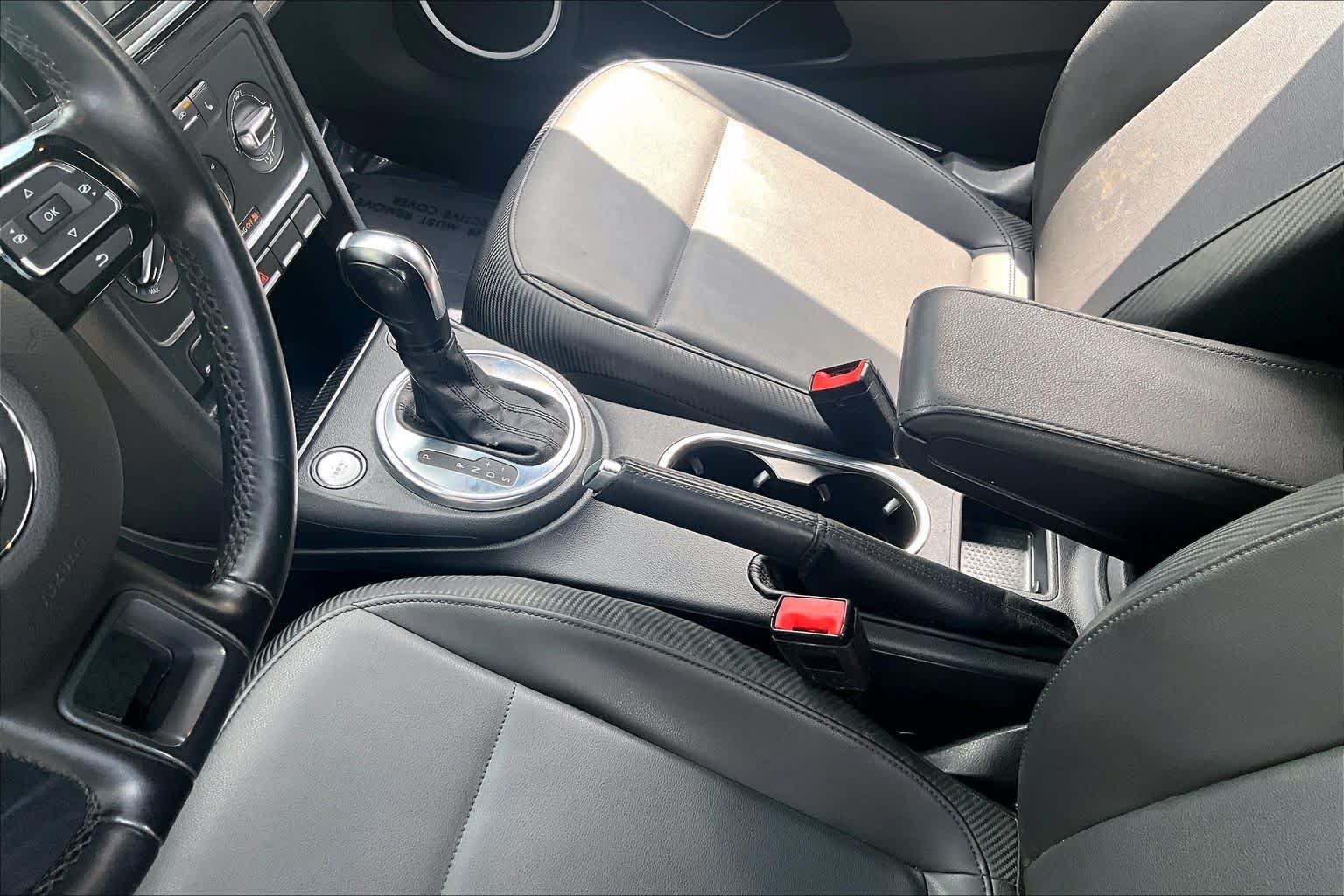 Used 2013 Volkswagen Beetle 2.5 FWD image 15