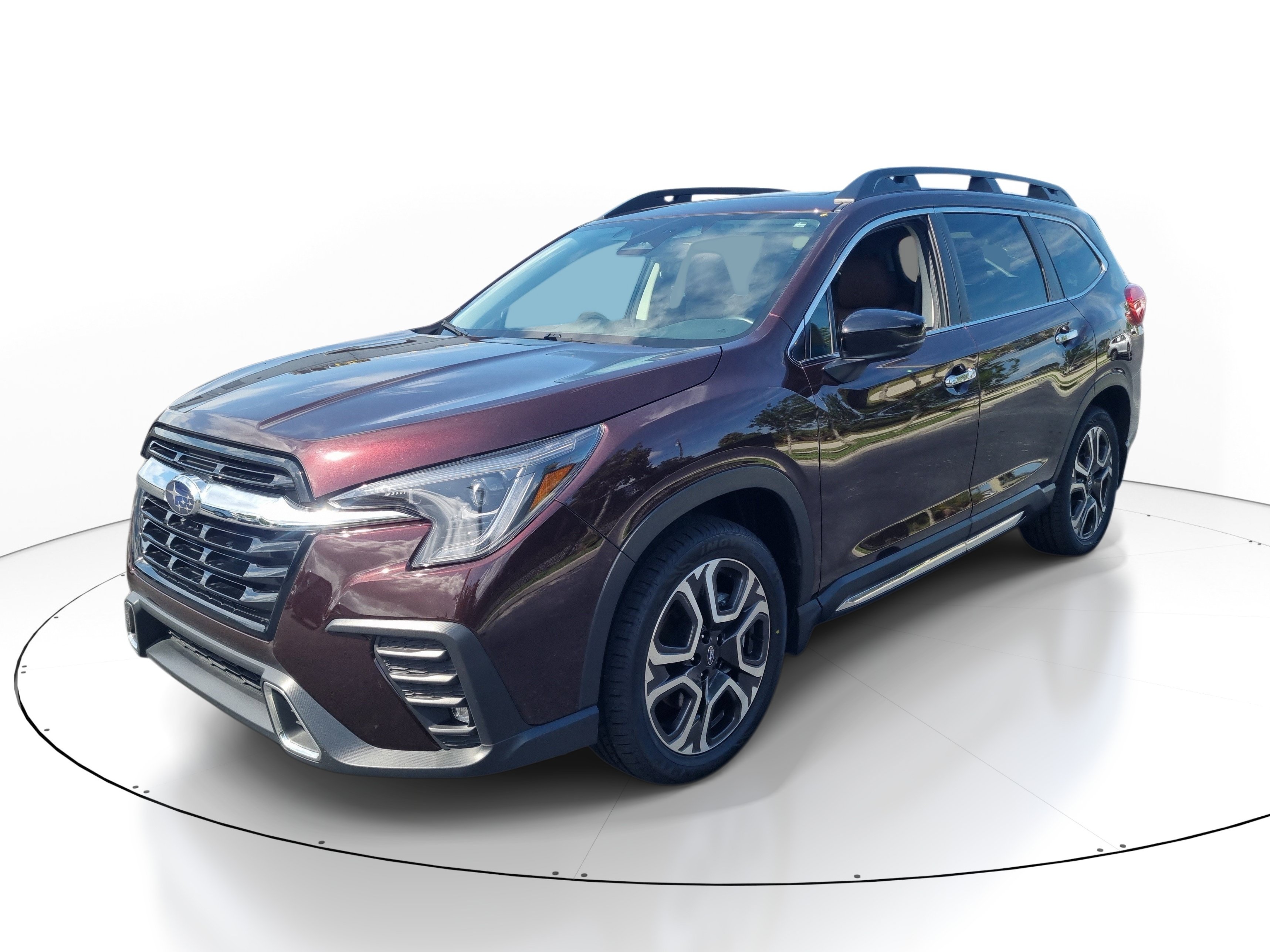 Used 2024 Subaru Ascent Touring w/ Popular Package #2 AWD/4WD image 3