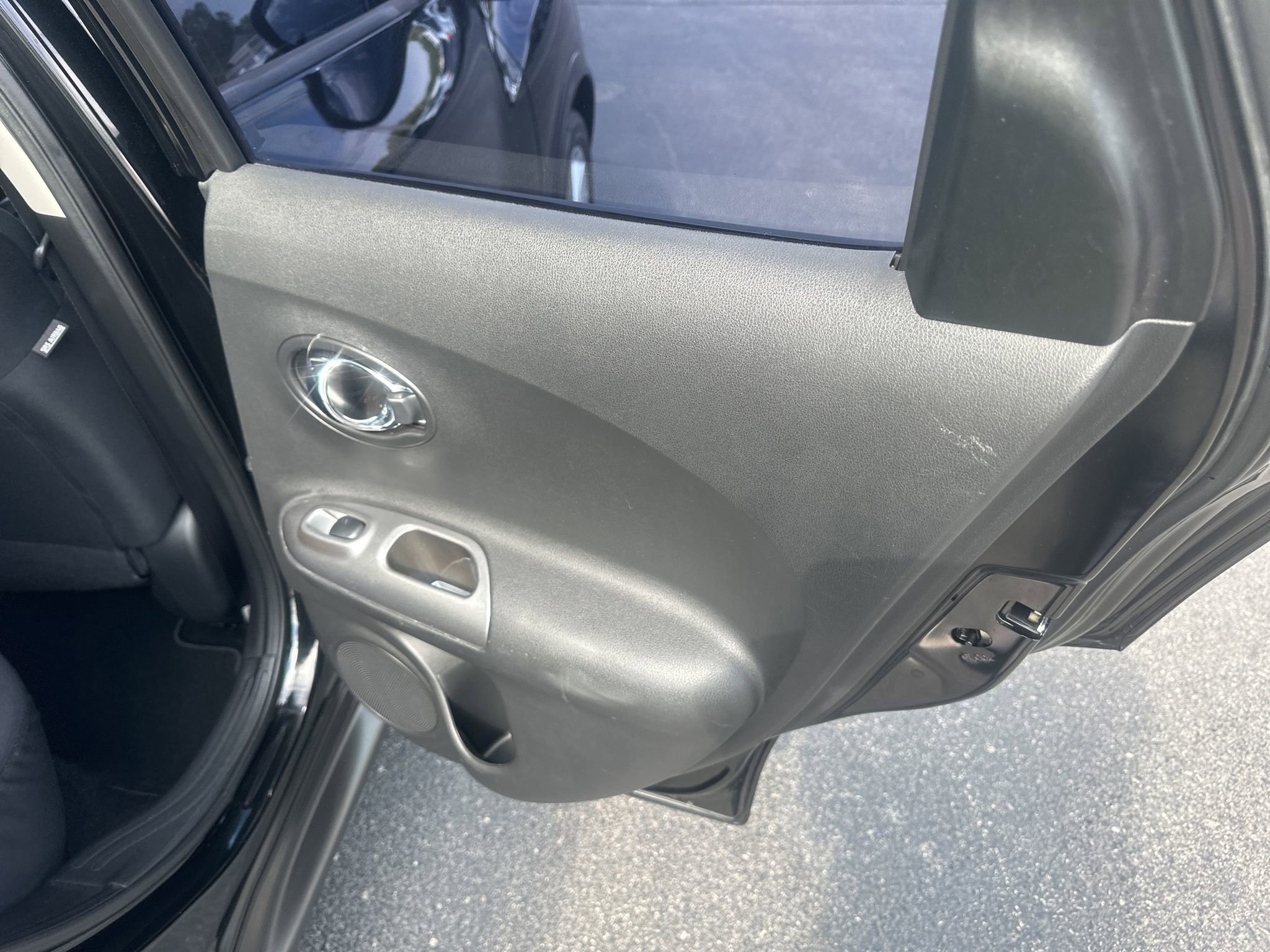 Used 2015 Nissan Juke S image 13