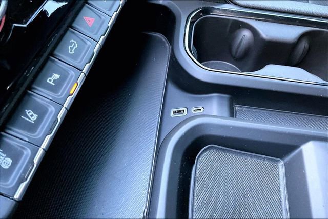 Used 2024 GMC Sierra 2500 AT4 w/ Technology Package image 17