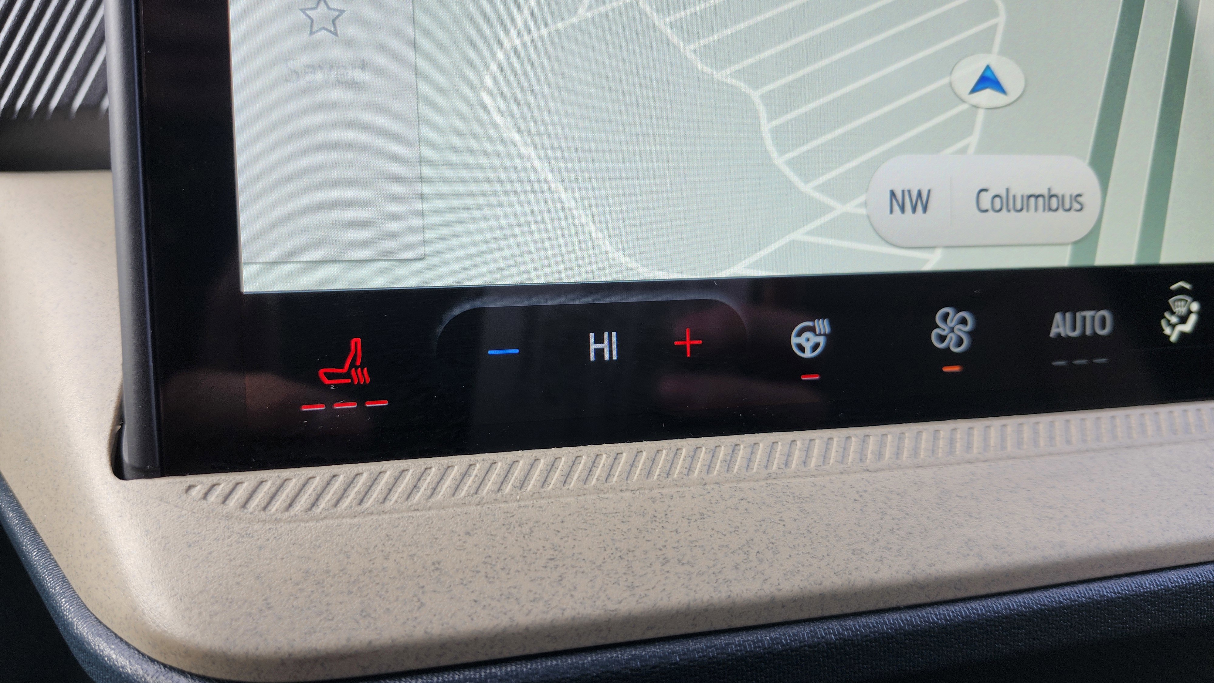 Used 2025 Ford Maverick Lariat w/ 4K Tow Package image 7