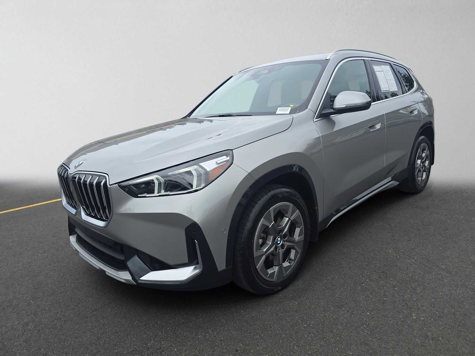 Used 2025 BMW X1 xDrive28i w/ Convenience Package AWD/4WD image 7